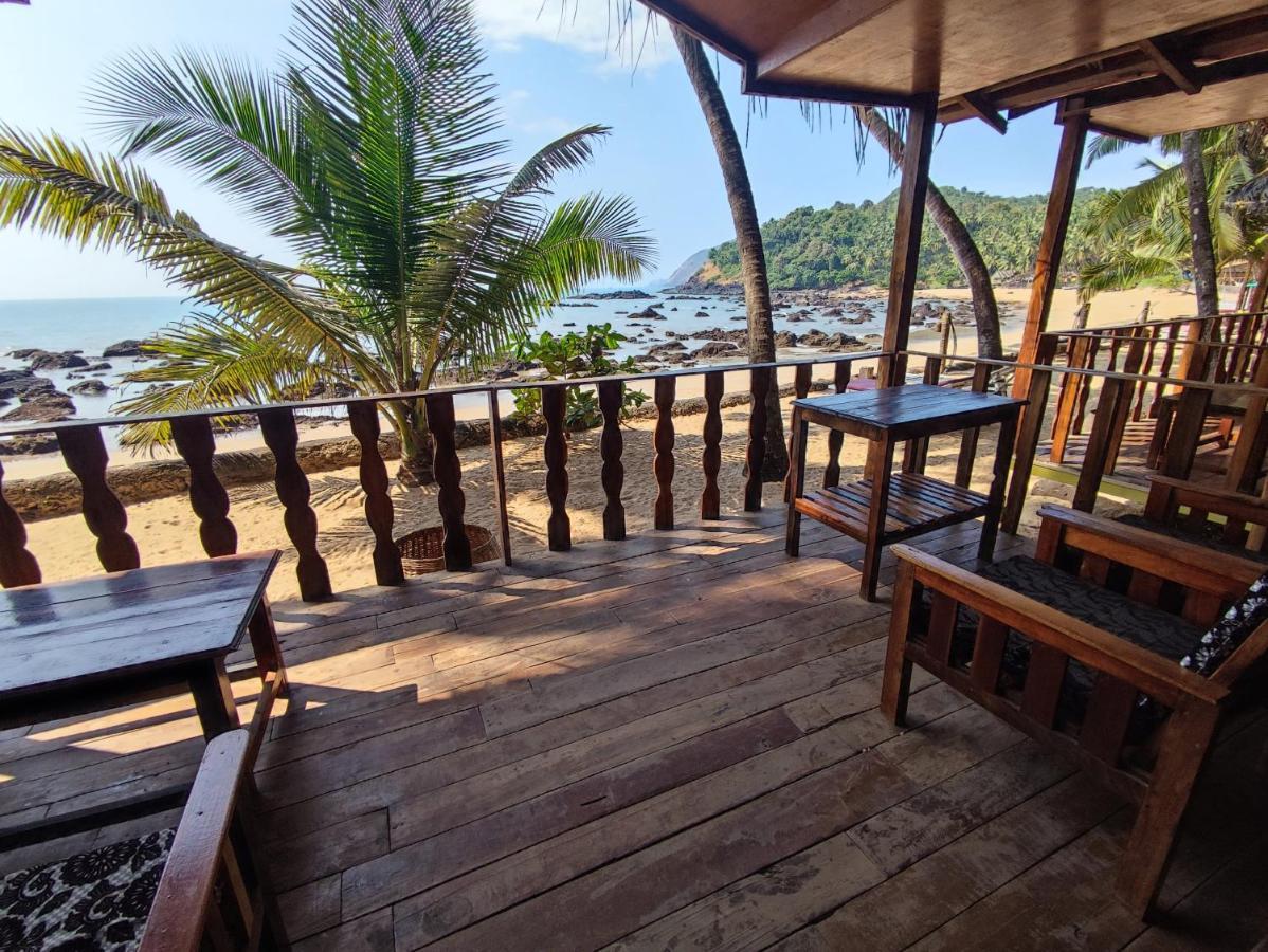 Sea Front Cottage Little Khola Cola Bagian luar foto